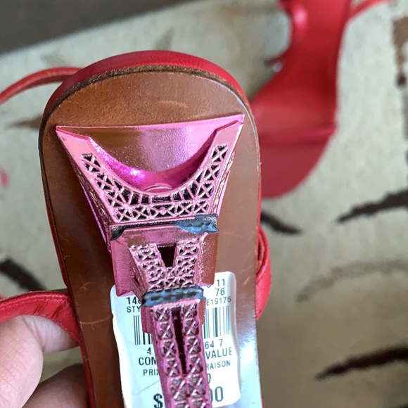 VETEMENTS EIFFEL Tower Sandals - Picture 6 of 16